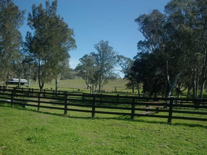 194 Clements Rd, Gresford NSW 2311