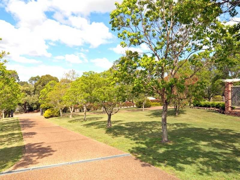 4 Cedarwood Cl, Bolwarra Heights NSW 2320