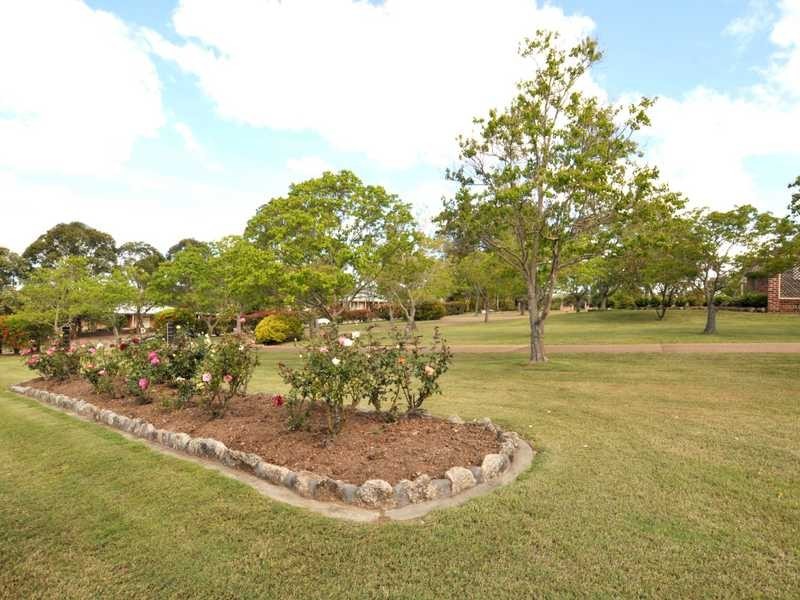 4 Cedarwood Cl, Bolwarra Heights NSW 2320
