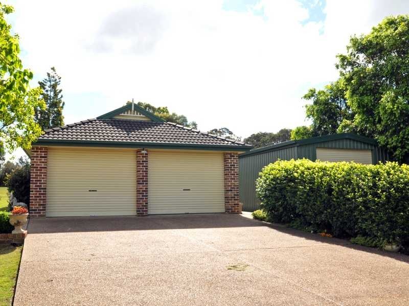 4 Cedarwood Cl, Bolwarra Heights NSW 2320
