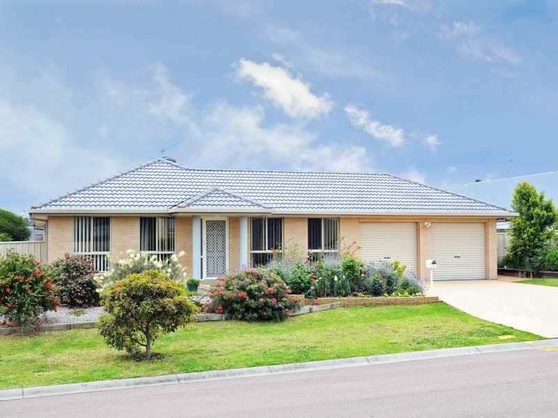 3 Greenwood Grove, Aberglasslyn NSW 2320