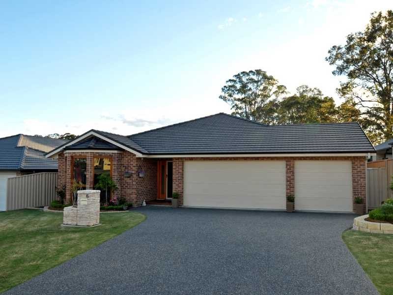 6 Johnson Dr, East Maitland NSW 2323