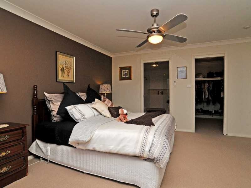 6 Johnson Dr, East Maitland NSW 2323