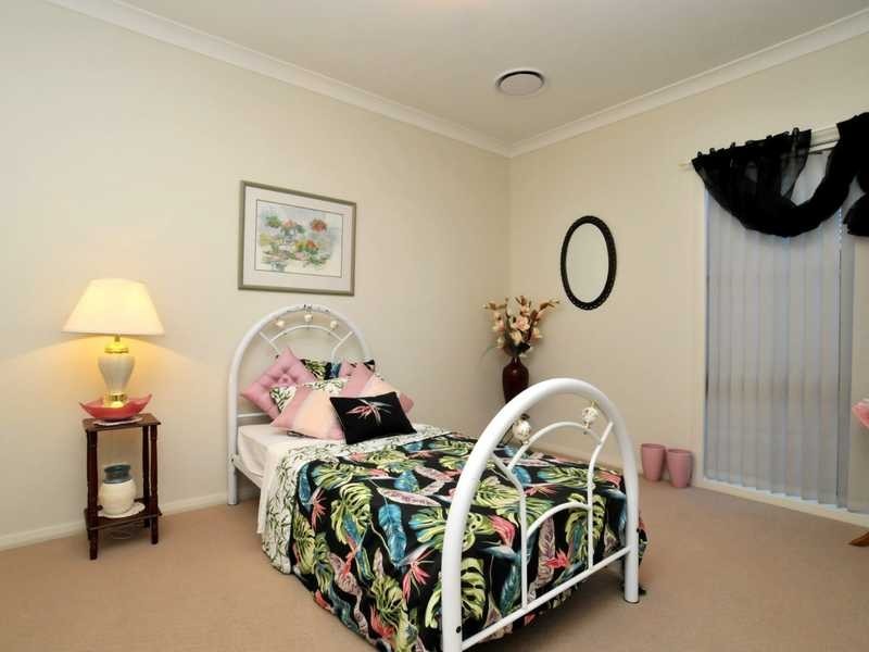 6 Johnson Dr, East Maitland NSW 2323