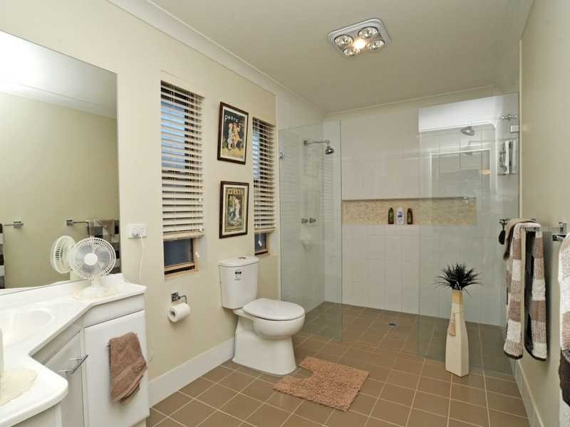 6 Johnson Dr, East Maitland NSW 2323