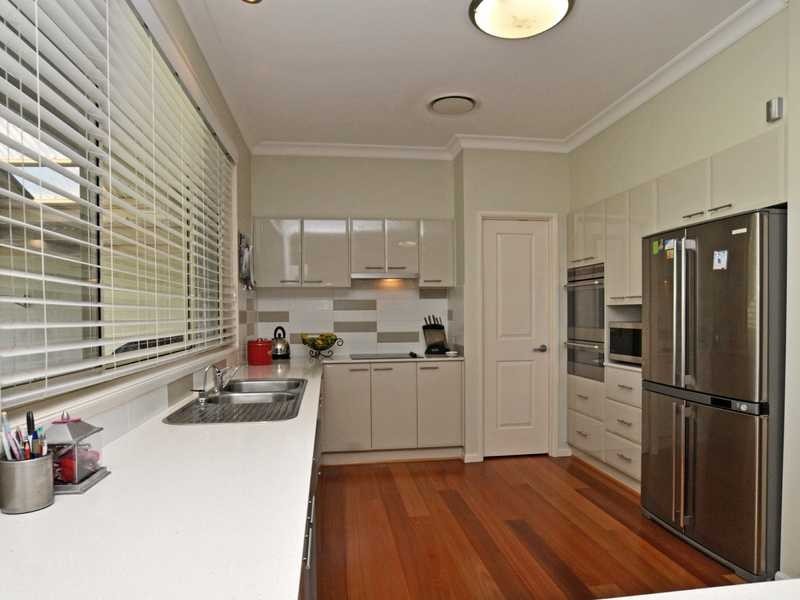 3 Golden Ash Cl, Aberglasslyn NSW 2320