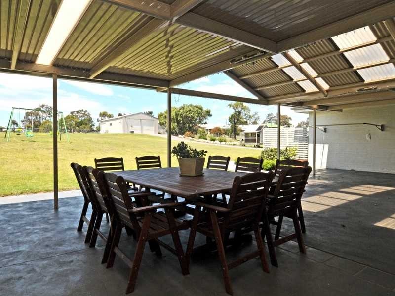 3 Golden Ash Cl, Aberglasslyn NSW 2320