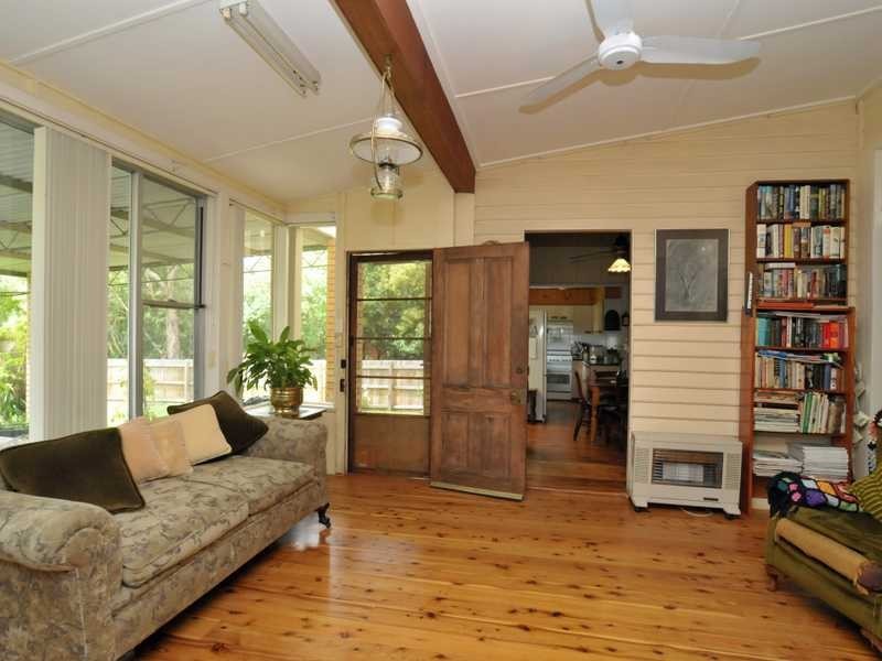 21 Paterson Rd, Bolwarra NSW 2320