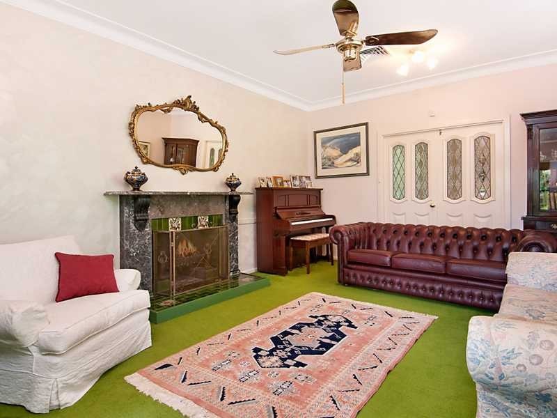 5 Maitland Vale Rd, Bolwarra Heights NSW 2320