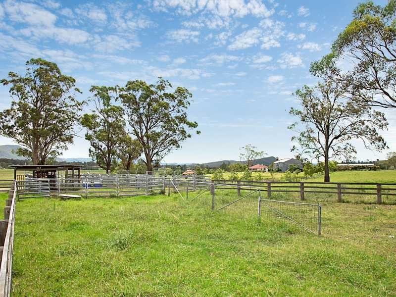 558 Gresford Rd, Paterson NSW 2421