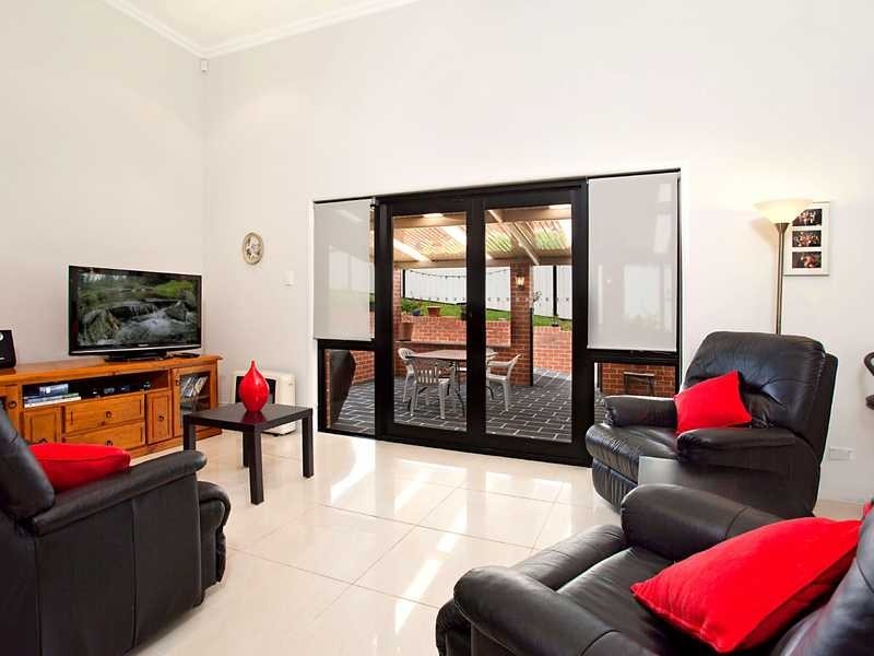 24 Blackley Avenue, Raworth NSW 2321