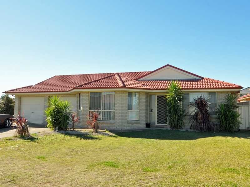1 Aaron Cove, Rutherford NSW 2320