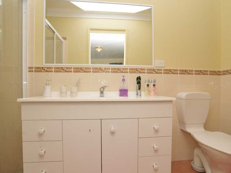 1 Aaron Cove, Rutherford NSW 2320