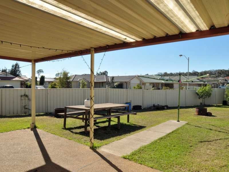 1 Aaron Cove, Rutherford NSW 2320