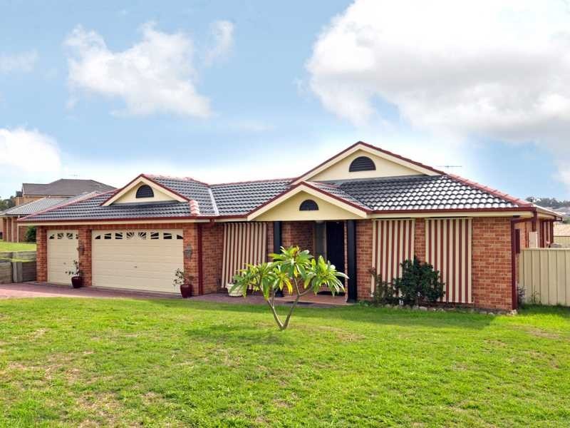 4 Holliday cl, Rutherford NSW 2320