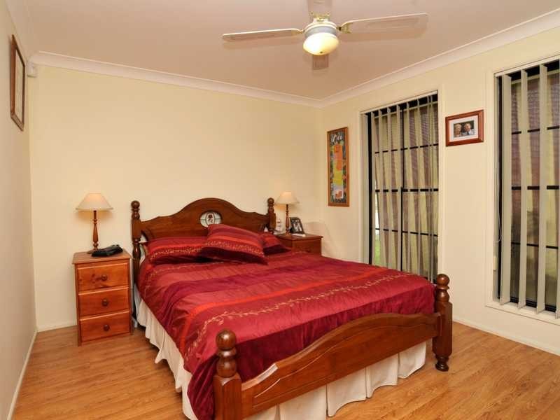 4 Holliday cl, Rutherford NSW 2320