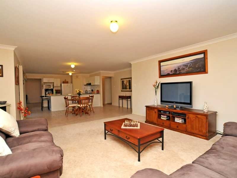13 Worcester Drive, East Maitland NSW 2323