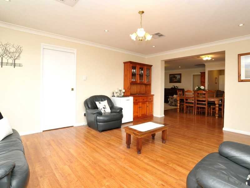 30 Justin Drive, Raworth NSW 2321