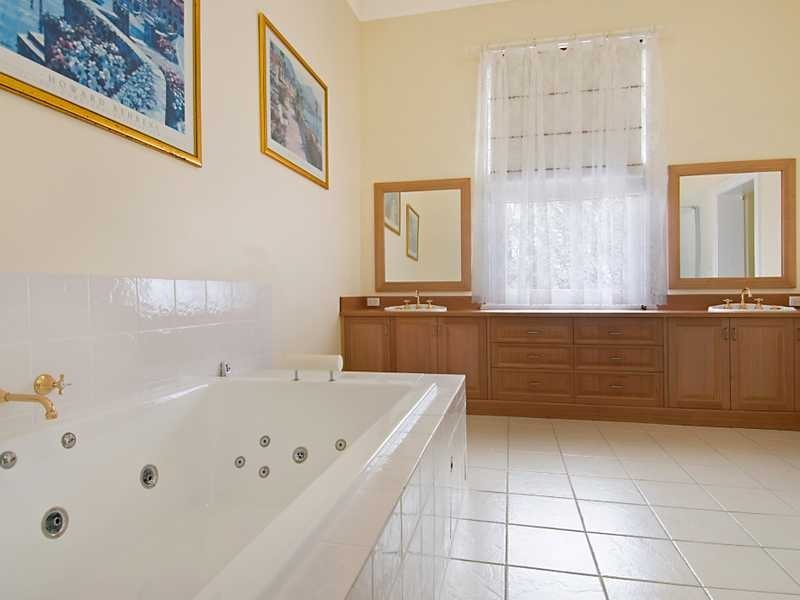 1 Elizabeth Street, East Maitland NSW 2323