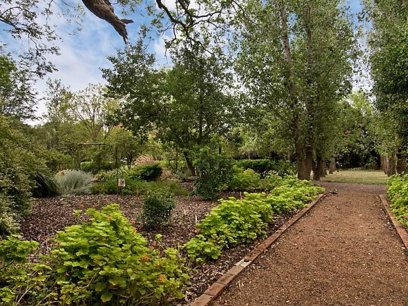 1 Elizabeth Street, East Maitland NSW 2323