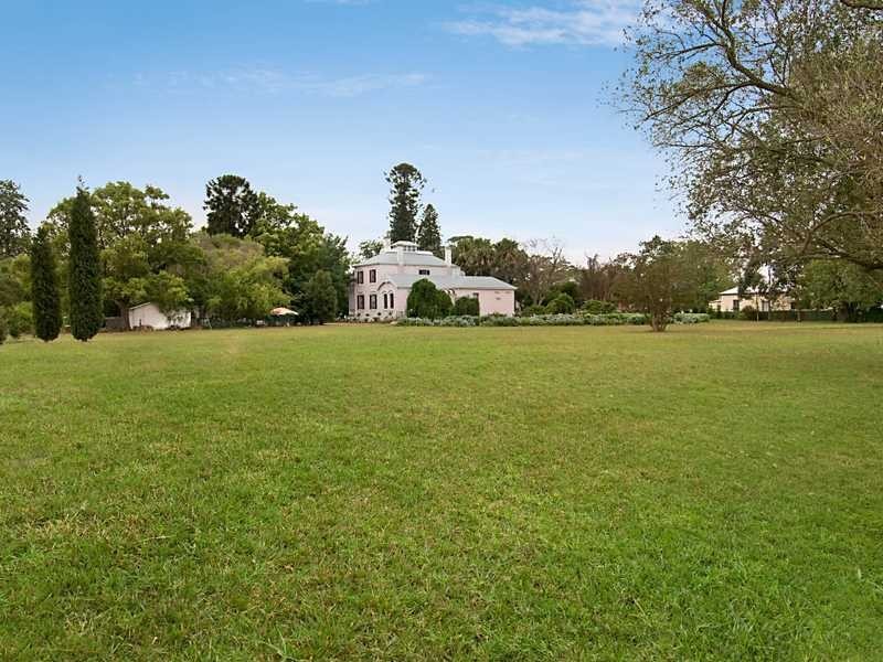 1 Elizabeth Street, East Maitland NSW 2323