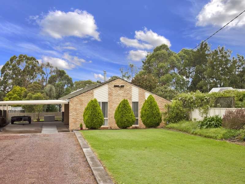 50 Scott St, Wallalong NSW 2320