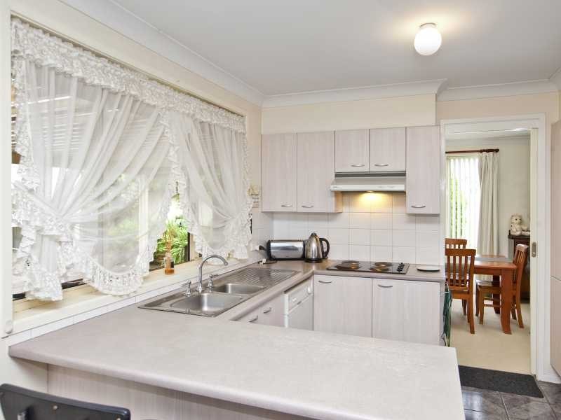 50 Scott St, Wallalong NSW 2320