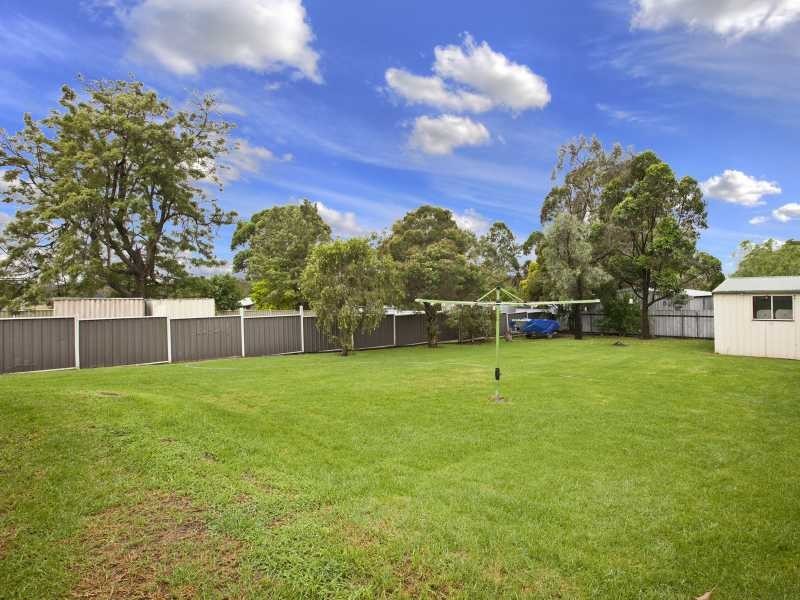 50 Scott St, Wallalong NSW 2320
