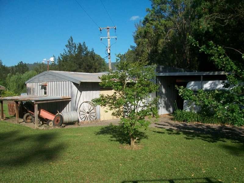 3 Dog Trap Creek Rd, East Gresford NSW 2311