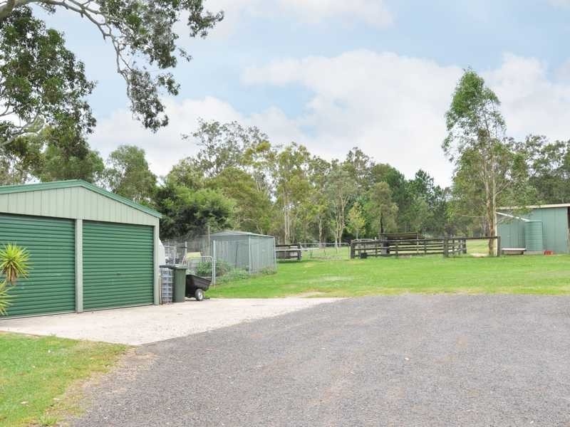 11 Reynolds St, Paterson NSW 2421