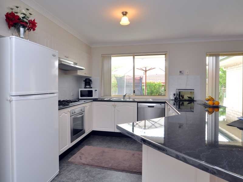 3 Pinnacle Close, Bolwarra Heights NSW 2320