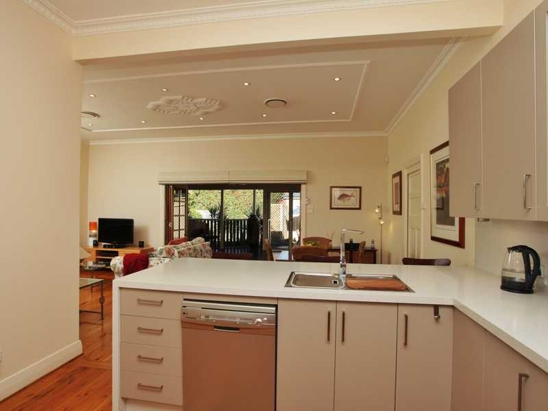19 Queen St, Lorn NSW 2320