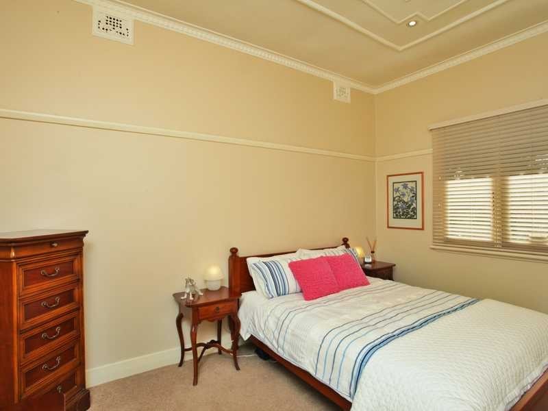 19 Queen St, Lorn NSW 2320
