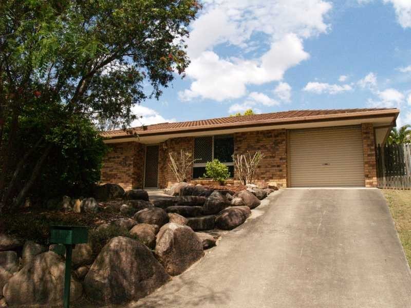 33 Oleron Terrace, Petrie QLD 4502