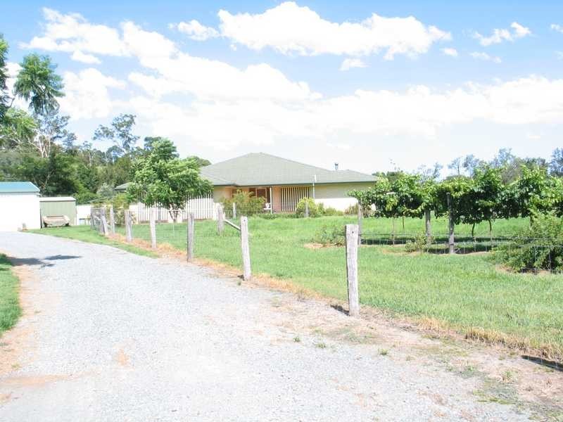 69A Lees Crossing Road, Dayboro QLD 4521