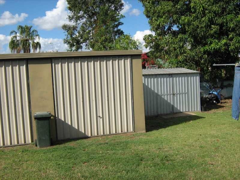 10 Flohr Drive, Moranbah QLD 4744