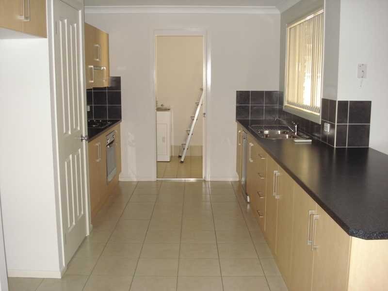 52 Sale Street, Greta NSW 2334