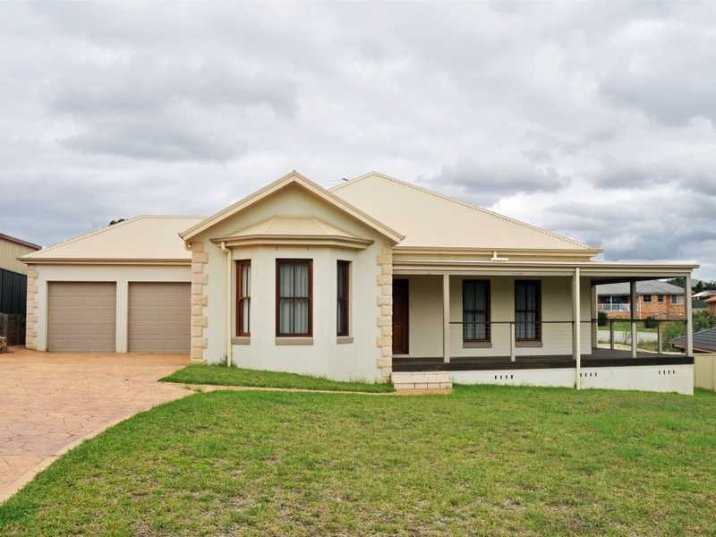 5 Carellan Close, Bolwarra Heights NSW 2320