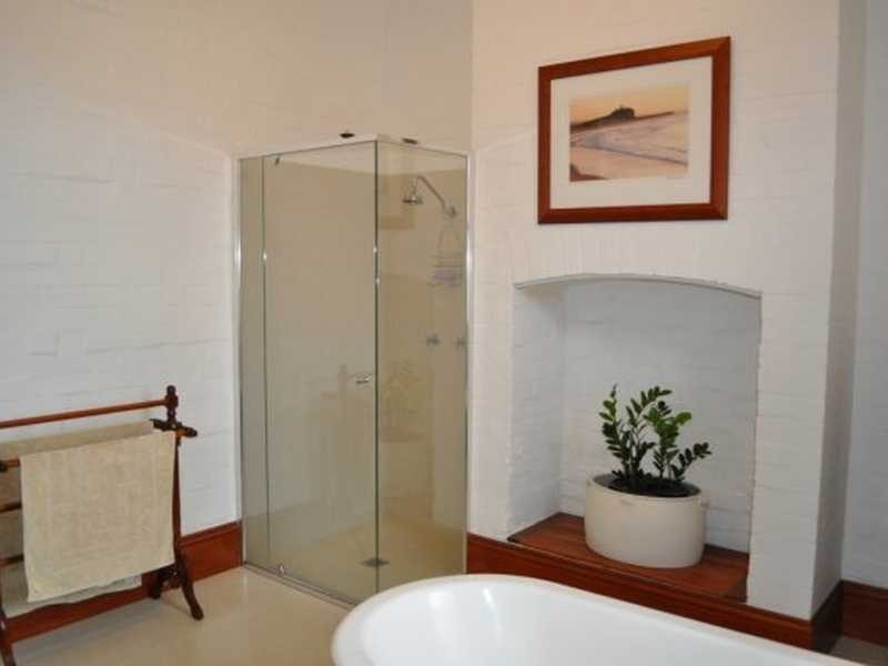 35 King Street, Lorn NSW 2320