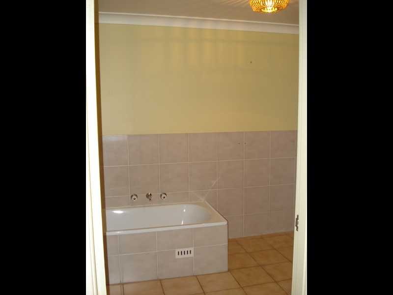 Unit 4/530 High Street, Maitland NSW 2320