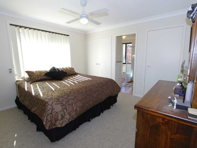 18 Aaron Cove, Aberglasslyn NSW 2320