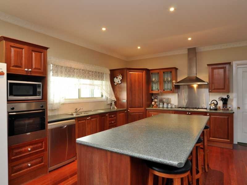 11 Reynolds St, Paterson NSW 2421