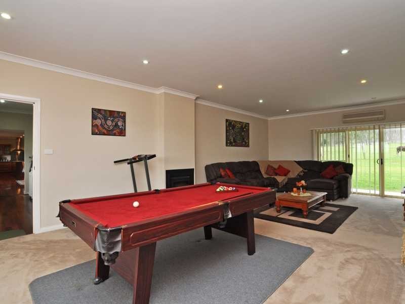 11 Reynolds St, Paterson NSW 2421