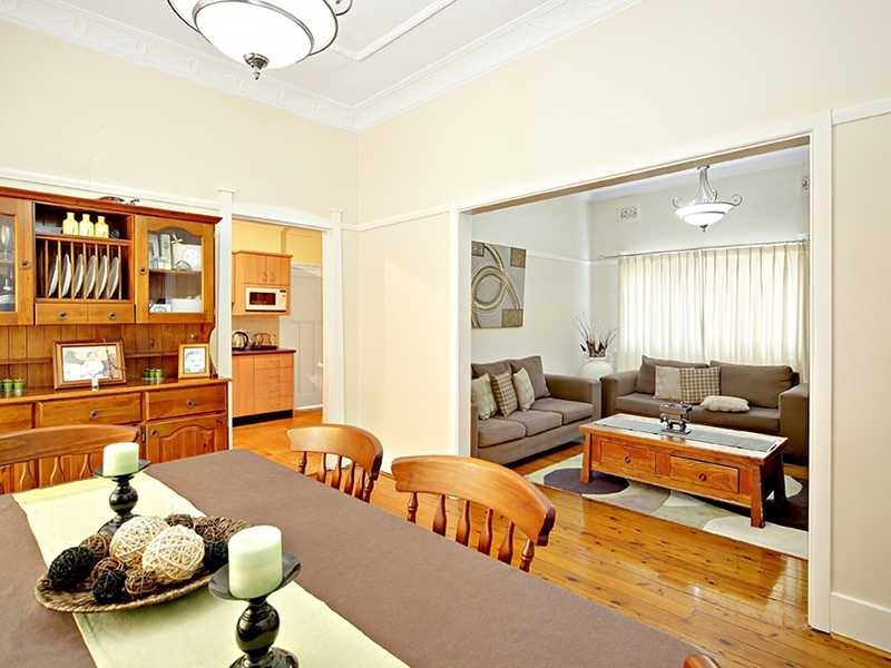 4 Wolli Street, Kingsgrove NSW 2208