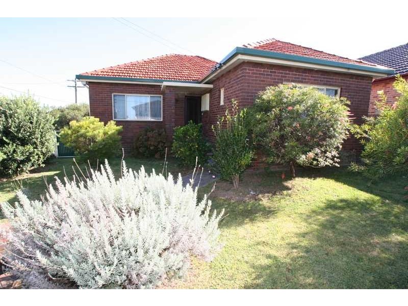 655 Homer Street, Kingsgrove NSW 2208
