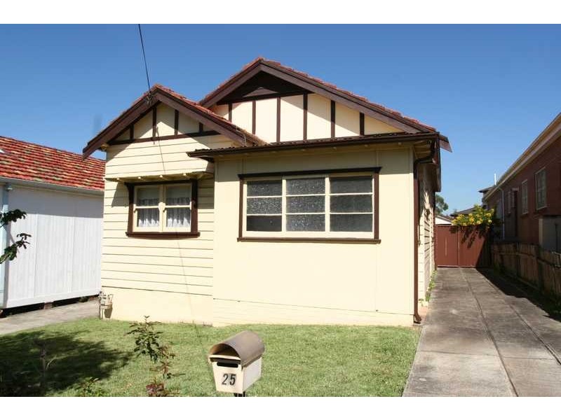 25 Legge Street, Roselands NSW 2196