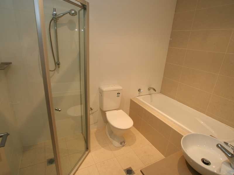 24-25 North Parade, Campsie NSW 2194