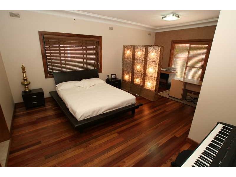 19 Alkoomie Street, Beverly Hills NSW 2209