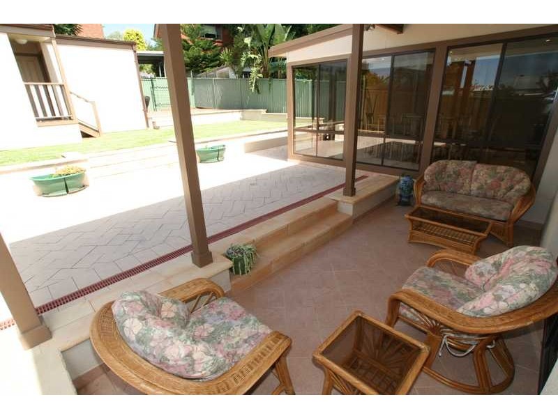 19 Alkoomie Street, Beverly Hills NSW 2209