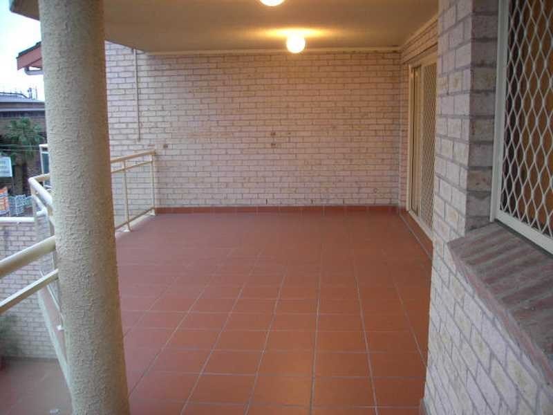 6/1 Hillview Street, Roselands NSW 2196